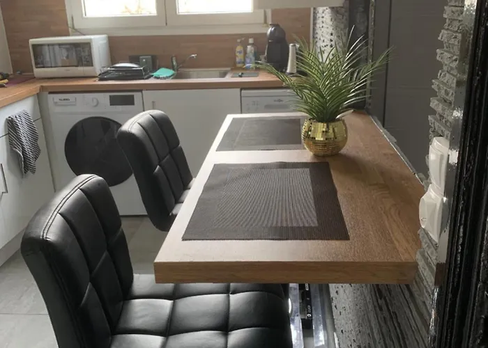 Cosy Et Lumineux Proche Du *